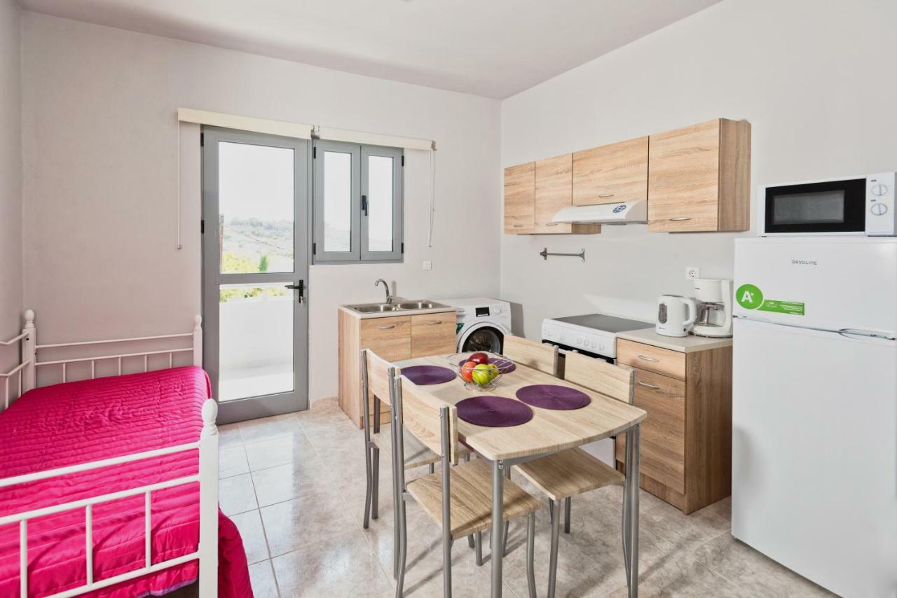 Paulsia Apartments Psinthos Екстериор снимка