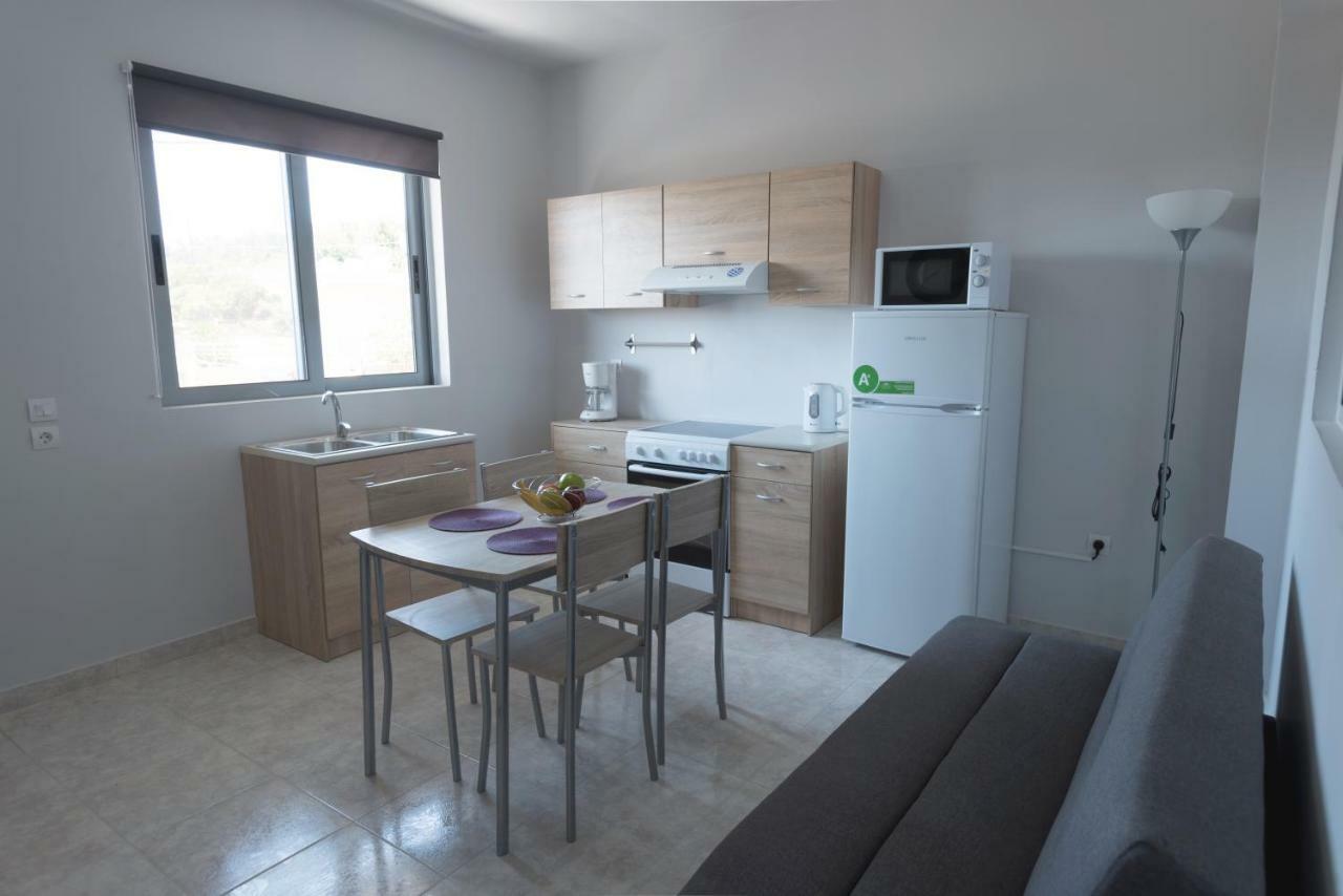 Paulsia Apartments Psinthos Екстериор снимка