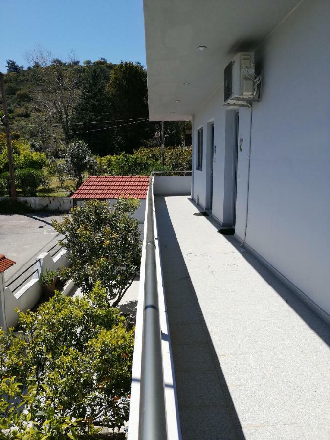 Paulsia Apartments Psinthos Екстериор снимка
